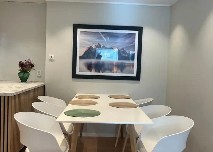 Tromso City Apartment 아파트 *